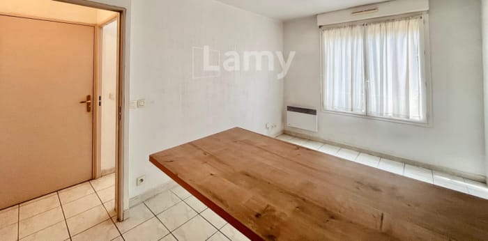 Image 2 sur 7 - Appartement  ·  Location · Aix En Provence (13090) · 2 pièces · 27m²