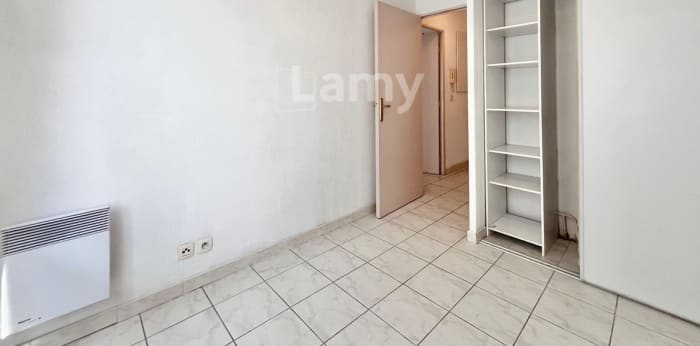 Image 6 sur 7 - Appartement  ·  Location · Aix En Provence (13090) · 2 pièces · 27m²
