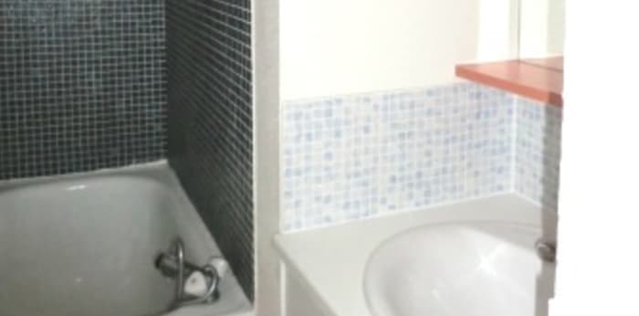 Image 4 sur 5 - Appartement  ·  Location · Aix En Provence (13090) · 1 pièce · 15m²