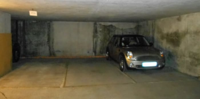 Image 2 sur 2 - Parking/box  ·  Location · Dijon (21000) · 12m²