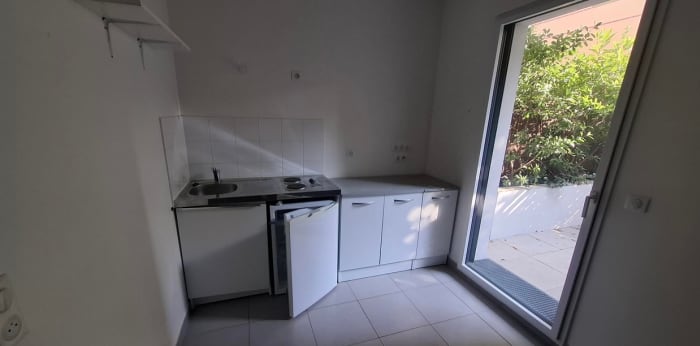 Image 2 sur 5 - Appartement  ·  Location · Rueil Malmaison (92500) · 1 pièce · 31m²