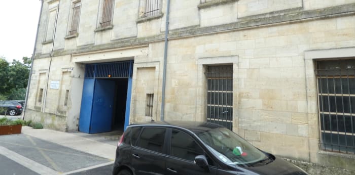 Image 3 sur 4 - Parking/box  ·  Location · Libourne (33500) · 12m²