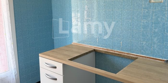 Image 5 sur 9 - Appartement  ·  Location · St Chamas (13250) · 4 pièces · 68m²
