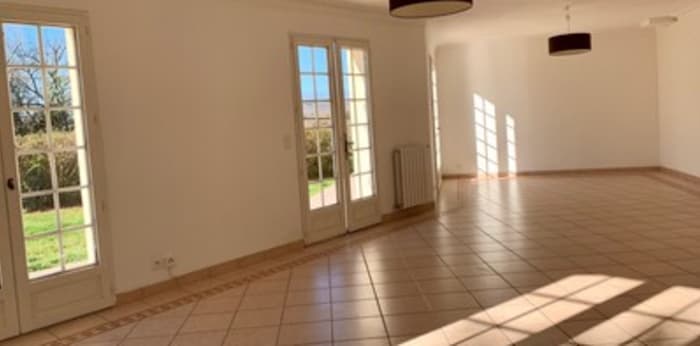 Image 2 sur 10 - Maison/villa  ·  Location · Gan (64290) · 6 pièces · 163m²