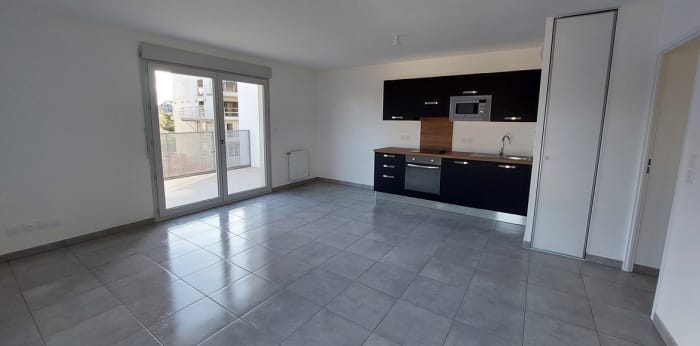 Image 1 sur 8 - Appartement  ·  Location · Gleize (69400) · 3 pièces · 63m²