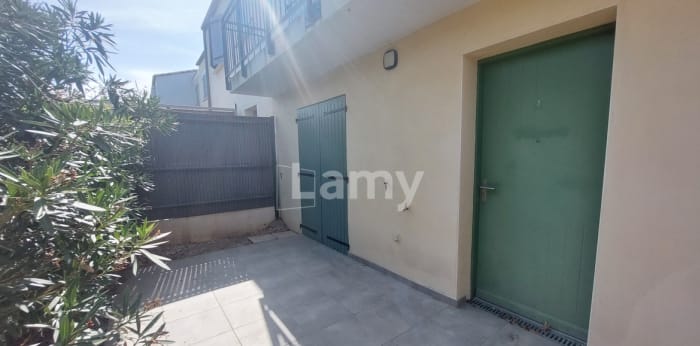Image 3 sur 23 - Maison/villa  ·  Location · Nimes (30900) · 4 pièces · 79m²