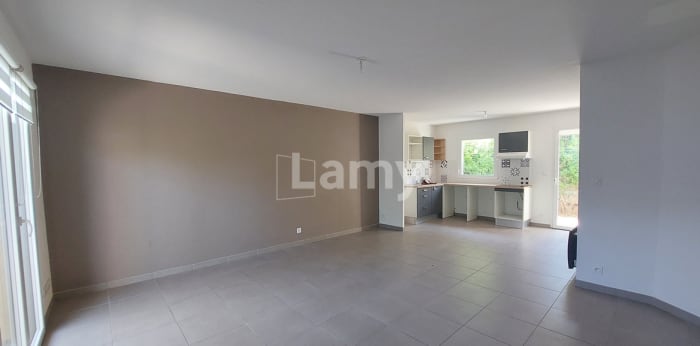 Image 7 sur 23 - Maison/villa  ·  Location · Nimes (30900) · 4 pièces · 79m²