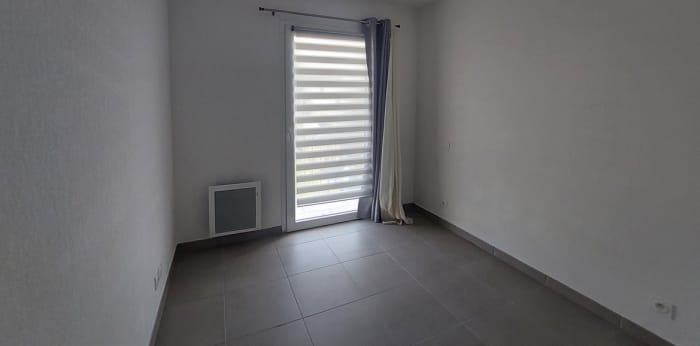 Image 18 sur 23 - Maison/villa  ·  Location · Nimes (30900) · 4 pièces · 79m²