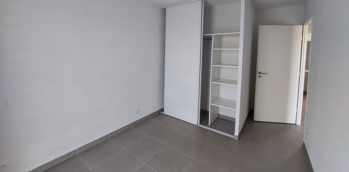 Image 19 sur 23 - Maison/villa  ·  Location · Nimes (30900) · 4 pièces · 79m²