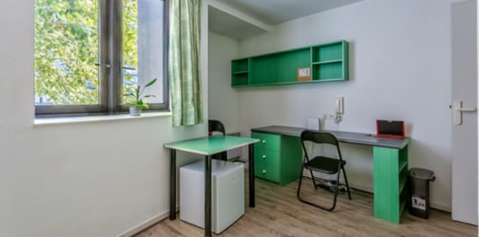 Image 2 sur 15 - Appartement  ·  Location · Chambery (73000) · 1 pièce · 19m²