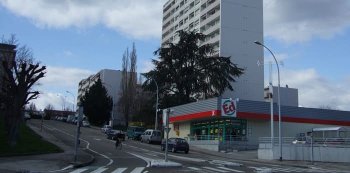 Image 2 sur 2 - Parking/box  ·  Location · Besancon (25000) · 10m²