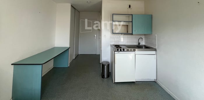 Image 4 sur 8 - Appartement  ·  Location · Dijon (21000) · 1 pièce · 19m²