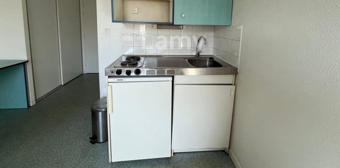 Image 7 sur 8 - Appartement  ·  Location · Dijon (21000) · 1 pièce · 19m²