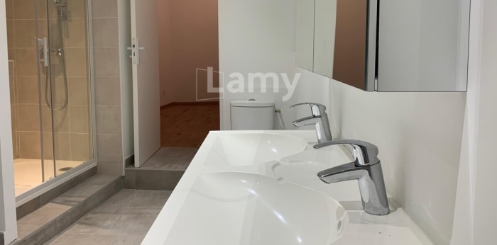 Image 3 sur 3 - Appartement  ·  Location · Trets (13530) · 75m²
