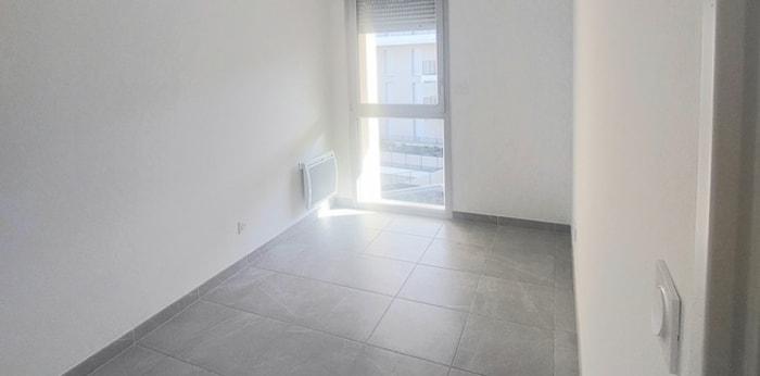 Image 11 sur 12 - Appartement  ·  Location · Trets (13530) · 3 pièces · 77m²