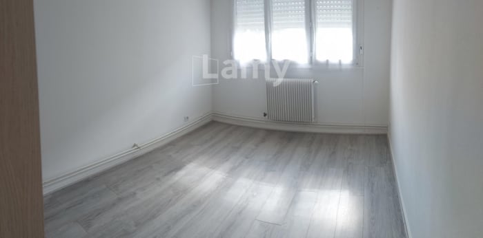 Image 9 sur 12 - Appartement  ·  Location · St Max (54130) · 4 pièces · 87m²