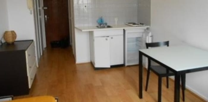 Image 1 sur 6 - Appartement  ·  Location · Clermont Ferrand (63000) · 1 pièce · 18m²