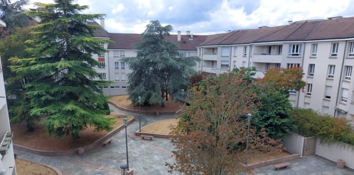 Image 2 sur 5 - Appartement  ·  Location · Poissy (78300) · 3 pièces · 72m²