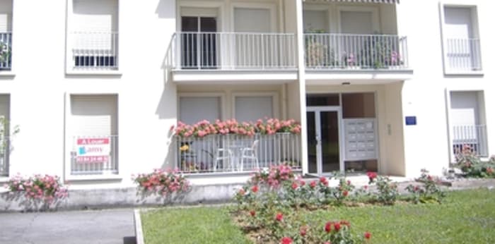 Image 1 sur 9 - Appartement  ·  Location · Lons Le Saunier (39000) · 4 pièces · 78m²