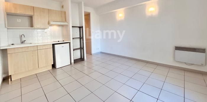 Image 5 sur 9 - Appartement  ·  Location · Aix En Provence (13090) · 1 pièce · 24m²