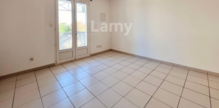 Image 6 sur 9 - Appartement  ·  Location · Aix En Provence (13090) · 1 pièce · 24m²