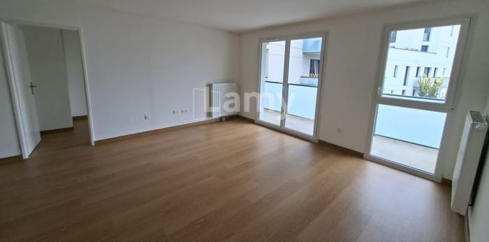 Image 1 sur 10 - Appartement  ·  Location · Valenciennes (59300) · 4 pièces · 80m²