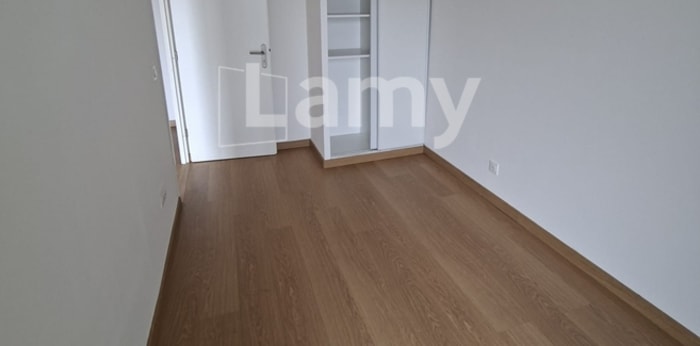 Image 6 sur 10 - Appartement  ·  Location · Valenciennes (59300) · 4 pièces · 80m²