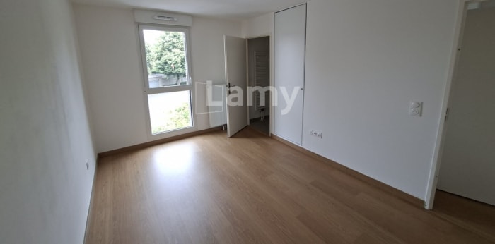 Image 7 sur 10 - Appartement  ·  Location · Valenciennes (59300) · 4 pièces · 80m²