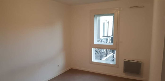 Image 3 sur 6 - Appartement  ·  Location · Ermont (95120) · 2 pièces · 46m²