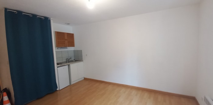 Image 1 sur 6 - Appartement  ·  Location · Chambery (73000) · 2 pièces · 34m²