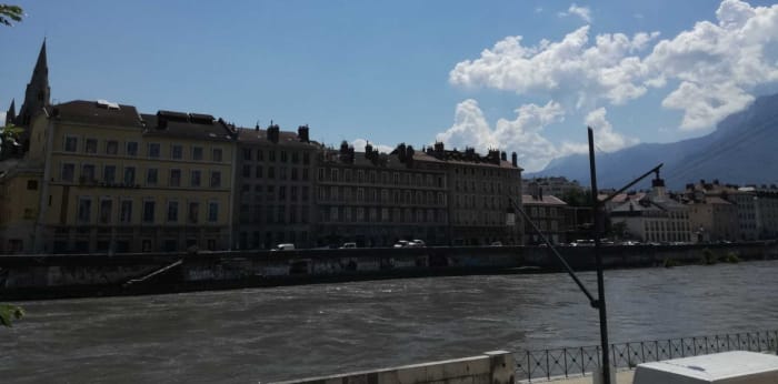 Image 7 sur 9 - Appartement  ·  Location · Grenoble (38000) · 2 pièces · 56m²