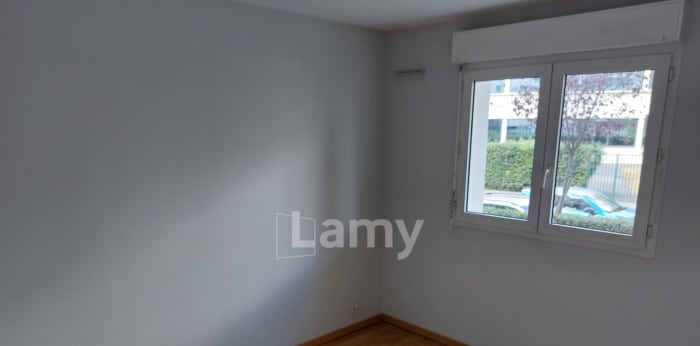 Image 6 sur 7 - Appartement  ·  Location · Poissy (78300) · 2 pièces · 43m²