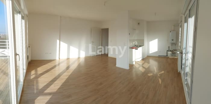 Image 1 sur 15 - Appartement  ·  Location · Tomblaine (54510) · 3 pièces · 65m²