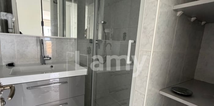 Image 3 sur 5 - Appartement  ·  Location · Villeurbanne (69100) · 3 pièces · 64m²