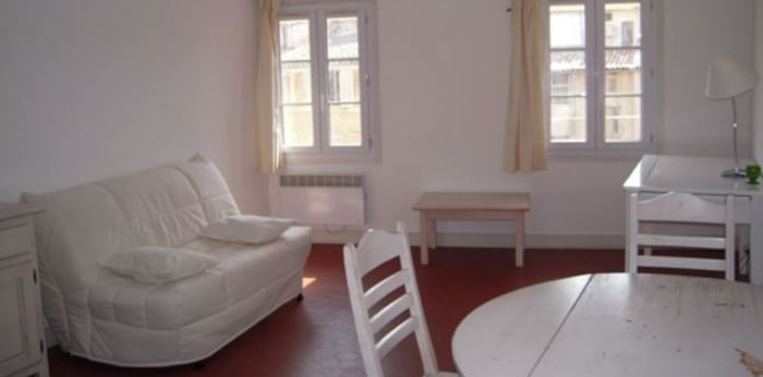 Image 1 sur 3 - Appartement  ·  Location · Aix En Provence (13100) · 1 pièce · 24m²