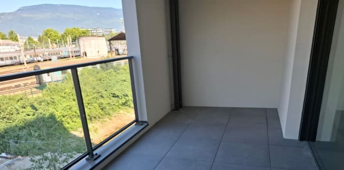 Image 8 sur 10 - Appartement  ·  Location · Chambery (73000) · 2 pièces · 47m²