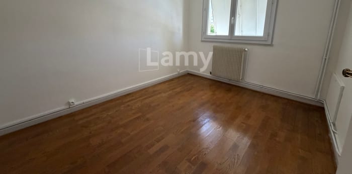 Image 6 sur 7 - Appartement  ·  Location · Lyon (69008) · 3 pièces · 65m²