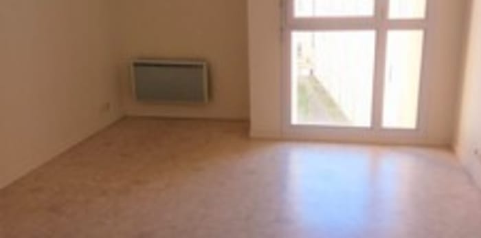 Image 2 sur 5 - Appartement  ·  Location · Tours (37000) · 1 pièce · 18m²
