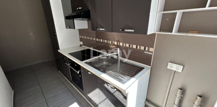 Image 2 sur 15 - Appartement  ·  Location · Besancon (25000) · 4 pièces · 78m²