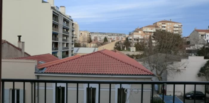 Image 8 sur 9 - Appartement  ·  Location · Marseille (13005) · 3 pièces · 62m²