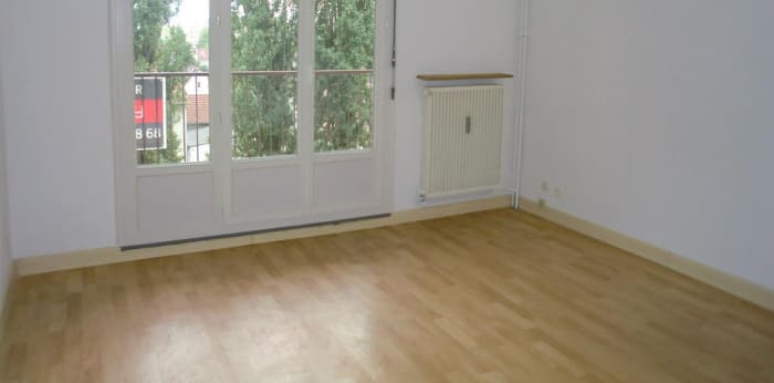 Image 2 sur 3 - Appartement  ·  Location · Dijon (21000) · 1 pièce · 30m²