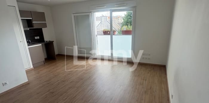 Image 2 sur 4 - Appartement  ·  Location · Rennes (35000) · 1 pièce · 28m²