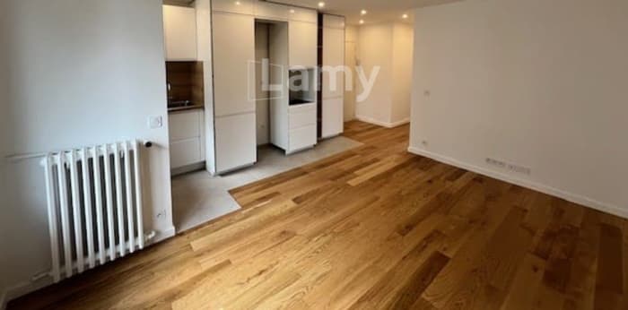 Image 5 sur 8 - Appartement  ·  Location · Paris (75015) · 3 pièces · 53m²