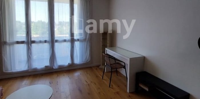 Image 2 sur 6 - Appartement  ·  Location · St Michel Sur Orge (91240) · 1 pièce · 36m²