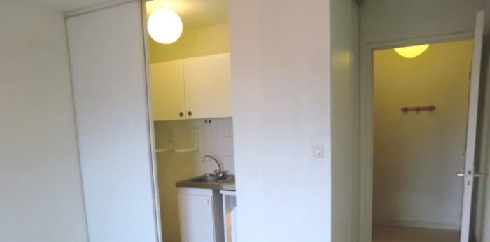 Image 1 sur 3 - Appartement  ·  Location · Cesson Sevigne (35510) · 1 pièce · 19m²