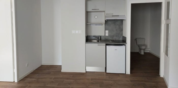 Image 1 sur 6 - Appartement  ·  Location · Poitiers (86000) · 2 pièces · 40m²