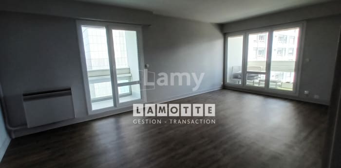 Image 2 sur 8 - Appartement  ·  Location · Rennes (35000) · 3 pièces · 77m²