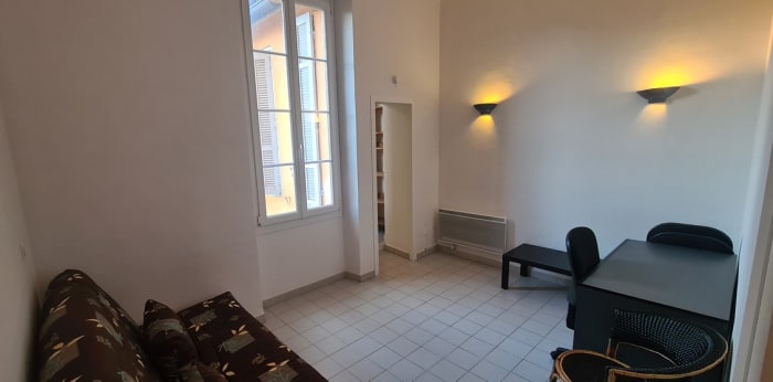 Image 4 sur 5 - Appartement  ·  Location · Aix En Provence (13100) · 1 pièce · 24m²
