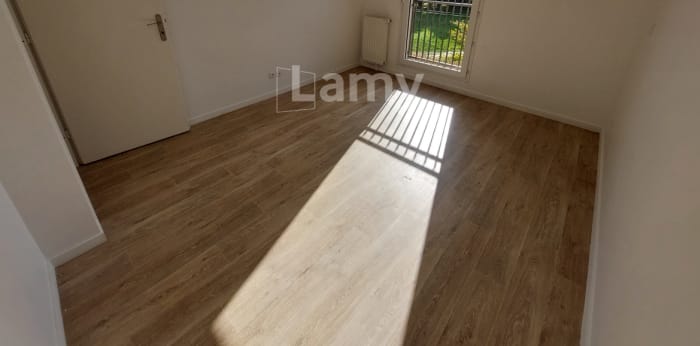 Image 6 sur 9 - Appartement  ·  Location · Vert St Denis (77240) · 3 pièces · 61m²