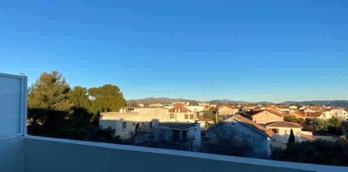 Image 2 sur 9 - Appartement  ·  Location · Marseille (13012) · 2 pièces · 39m²